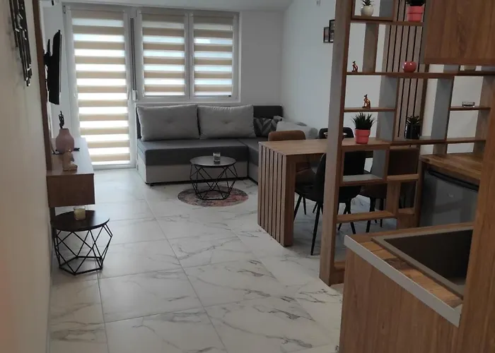 Cera Exclusive Lejlighed