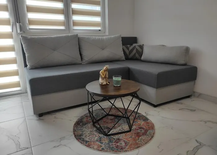 Cera Exclusive アパート